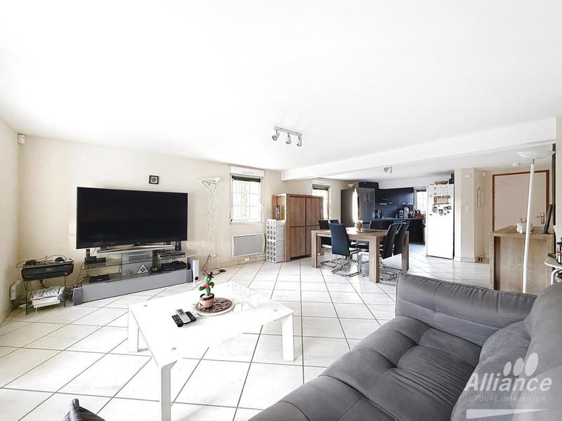 Appartement - 83 m² - 3 pièces