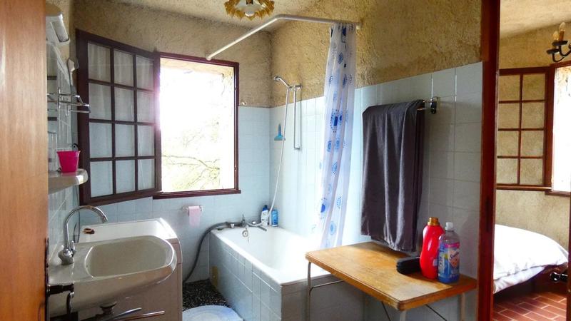 Maison en pierre - 300 m² - 6 pièces