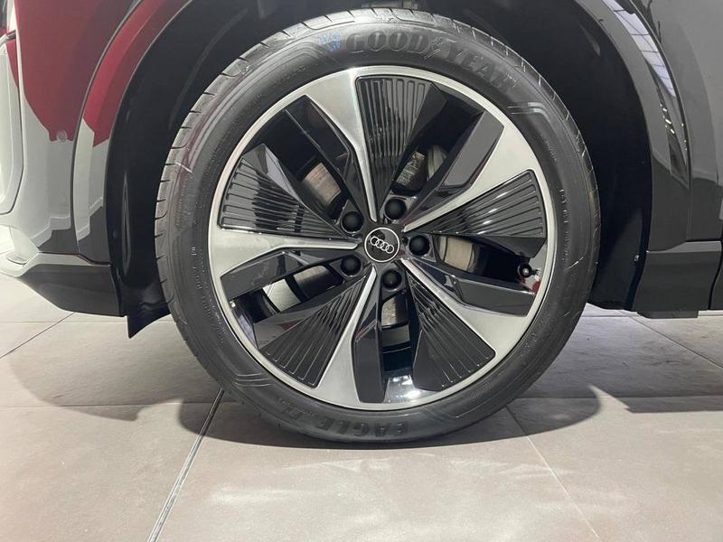 Audi q6 e-tron 387 ch 100 kWh quattro s line