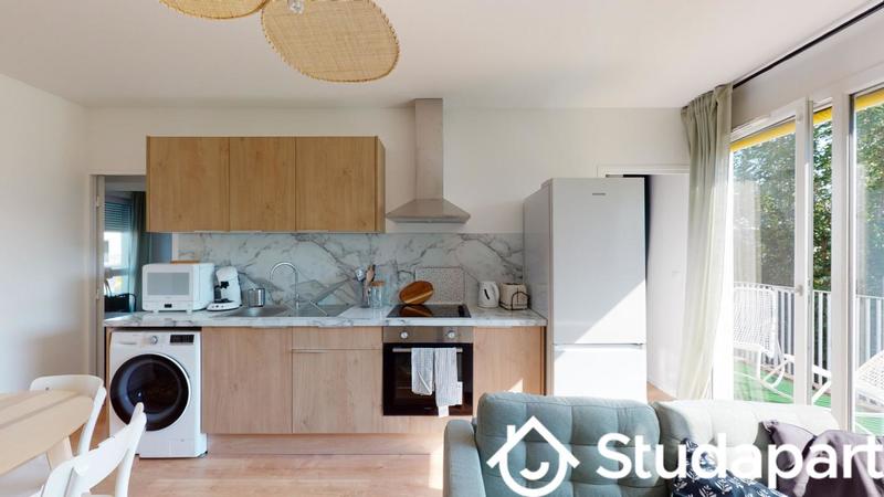 Chambre - 13 m² - 1 pièce