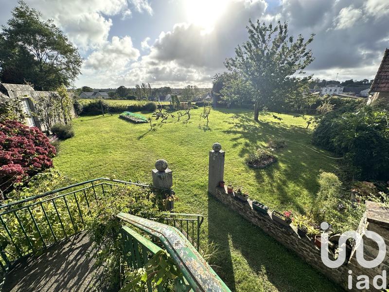 Maison - 205 m² - 8 pièces