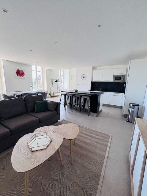 Appartement - 81 m² - 3 pièces