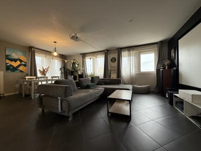Appartement - 175 m² - 6 pièces