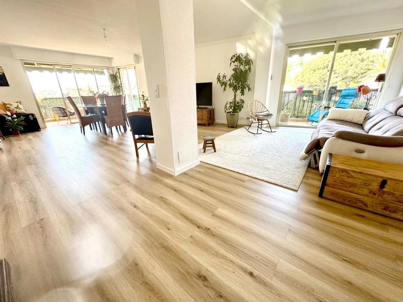 Appartement - 148 m² - 5 pièces