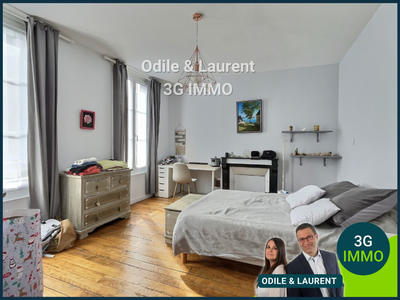 Maison en pierre - 250 m² - 9 pièces