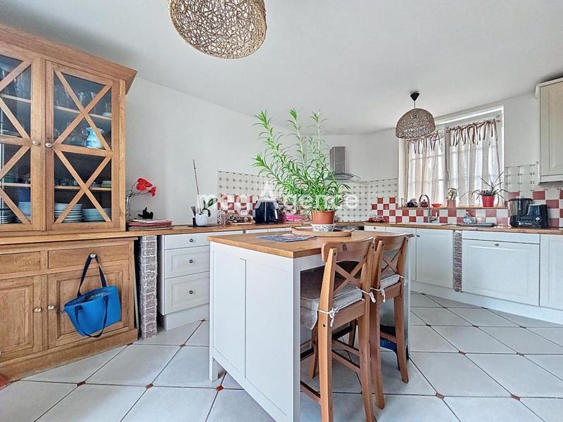 Maison - 146 m² - 6 pièces