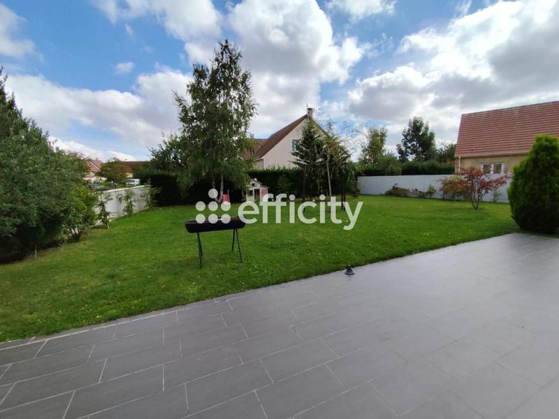 Maison traditionnelle - 221 m² - 5 pièces