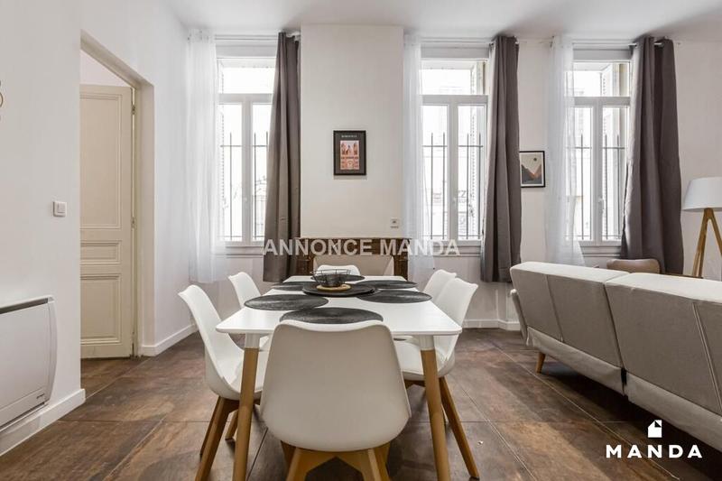 Appartement - 94 m² - 5 pièces