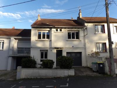 Maison - 92 m² - 5 pièces