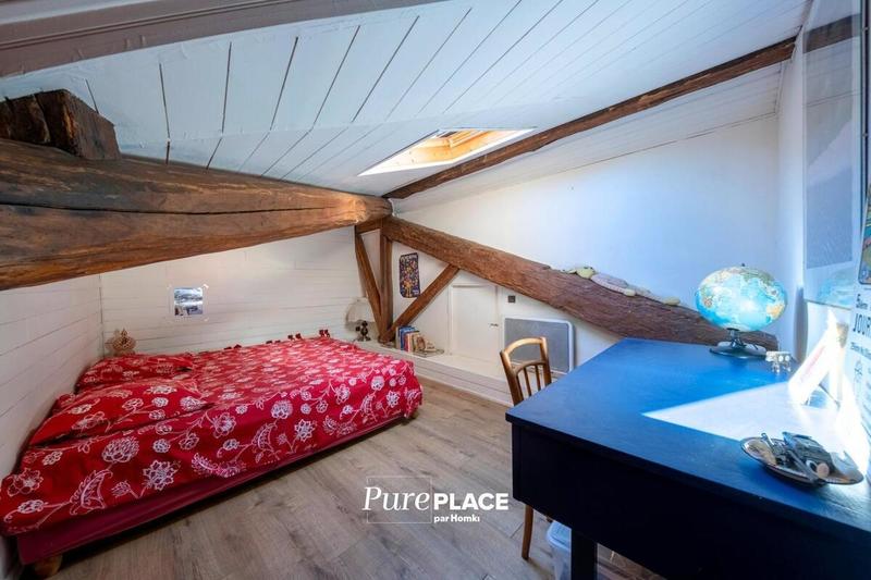 Maison - 292 m² - 9 pièces