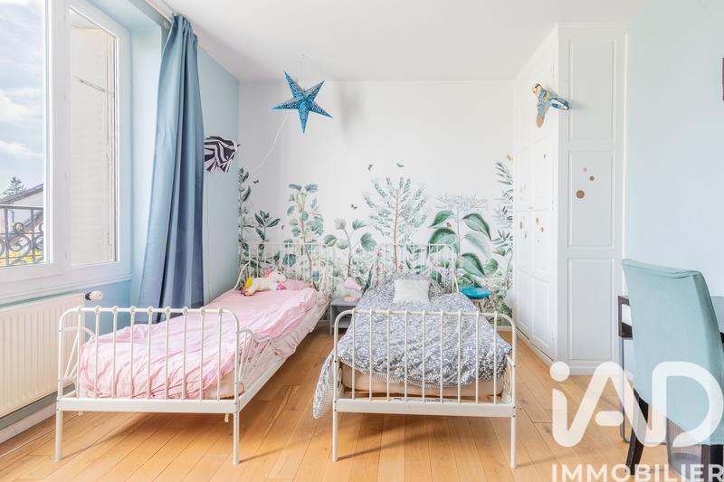 Maison - 176 m² - 7 pièces