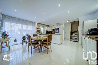 Maison - 130 m² - 7 pièces