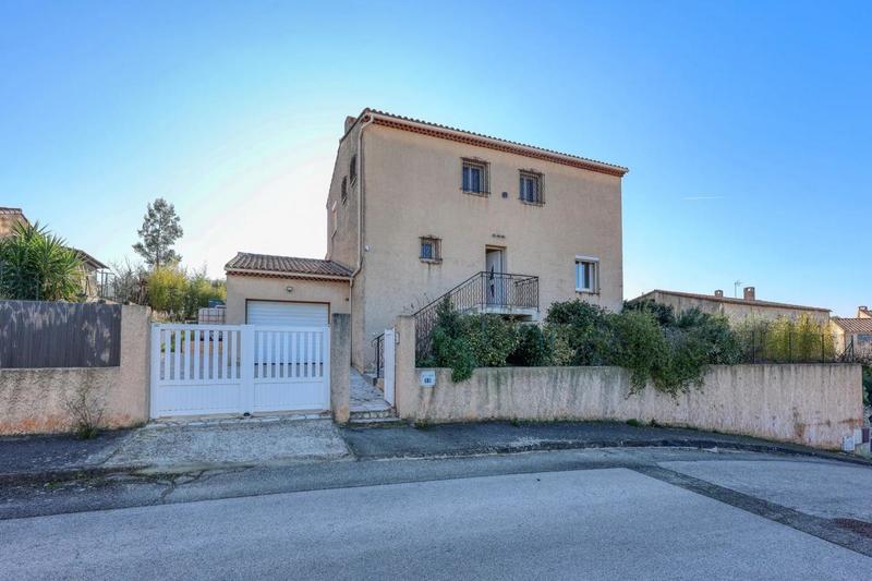 Appartement - 130 m² - 5 pièces