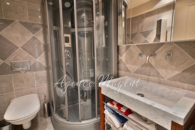 Appartement - 81 m² - 3 pièces