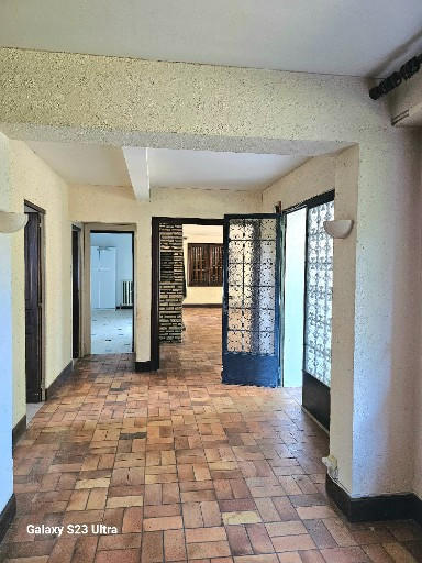 Maison - 220 m² - 10 pièces