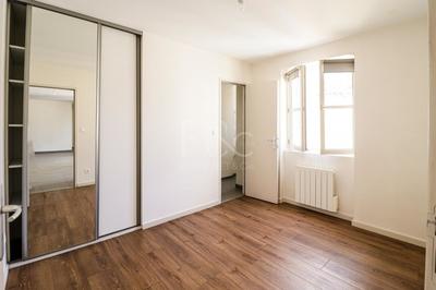 Appartement - 80 m² - 3 pièces