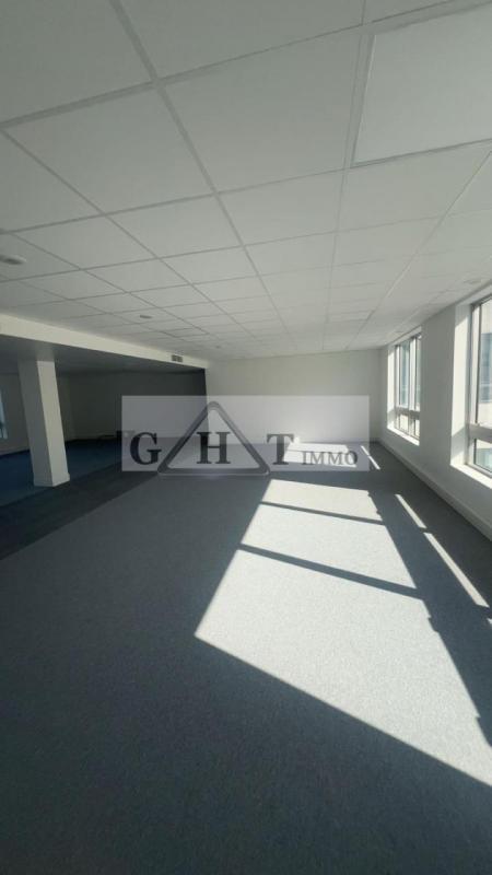 Bureau - 273 m²