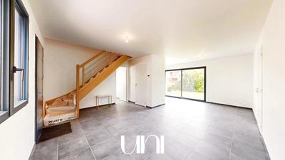 Maison - 101 m² - 6 pièces