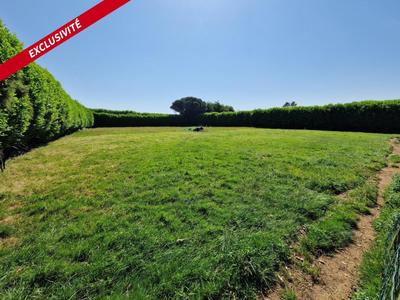 Terrain constructible - 1 765 m²