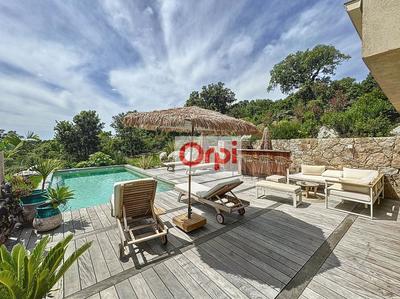 Maison - 163 m² - 5 pièces