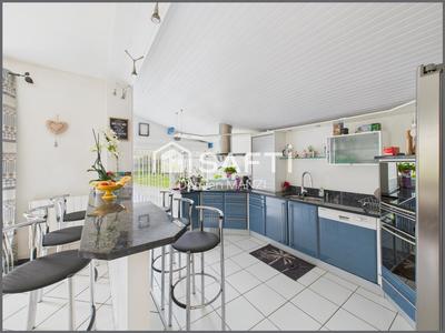 Maison - 122 m² - 5 pièces