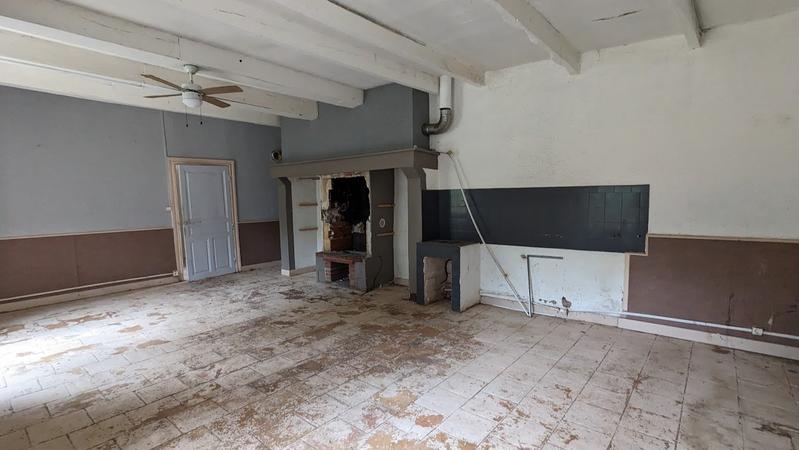 Maison - 244 m² - 8 pièces