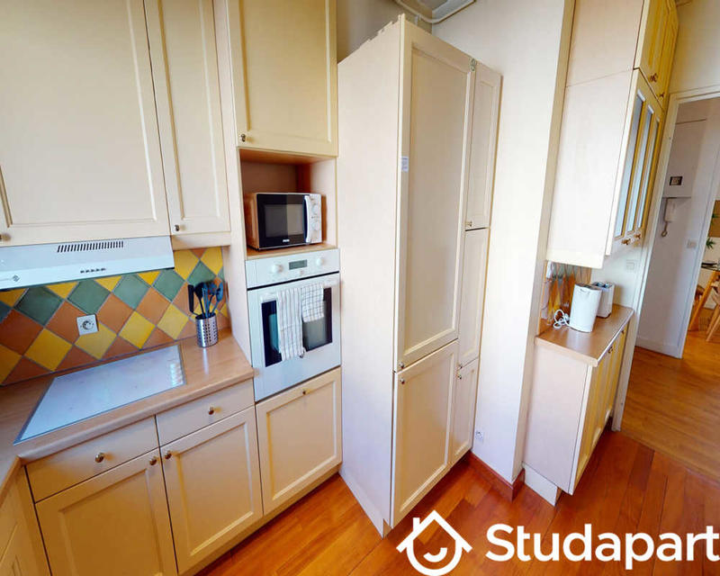 Chambre - 80 m² - 1 pièce