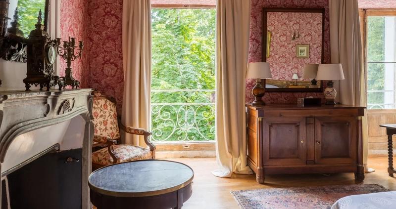 Manoir - 1 700 m² - 35 pièces