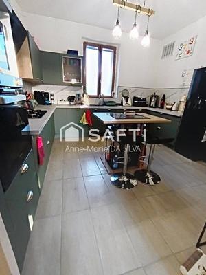 Maison - 159 m² - 6 pièces