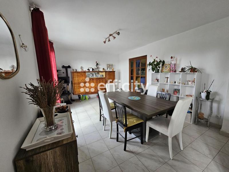 Appartement - 85 m² - 5 pièces