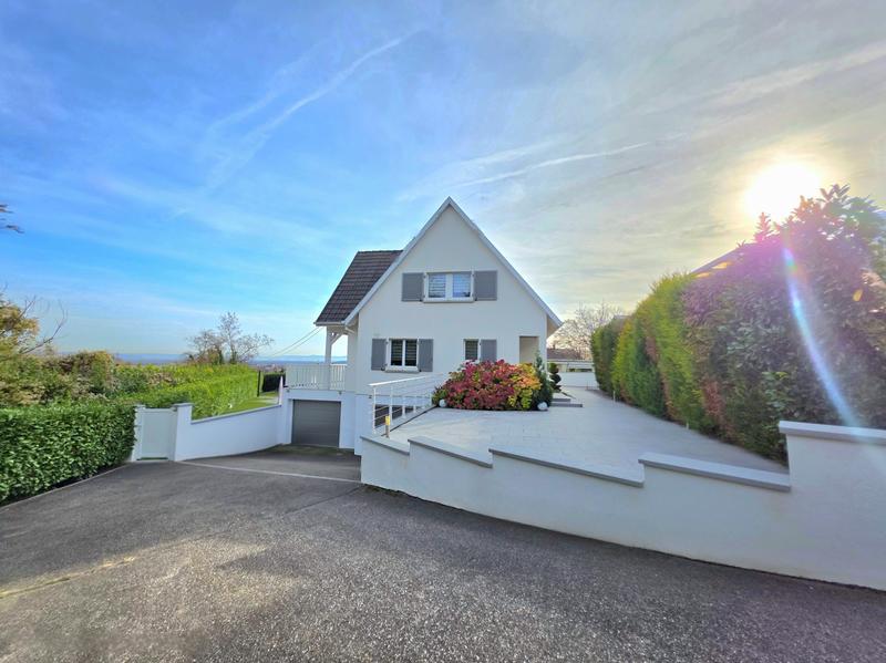 Maison contemporaine - 127 m² - 6 pièces