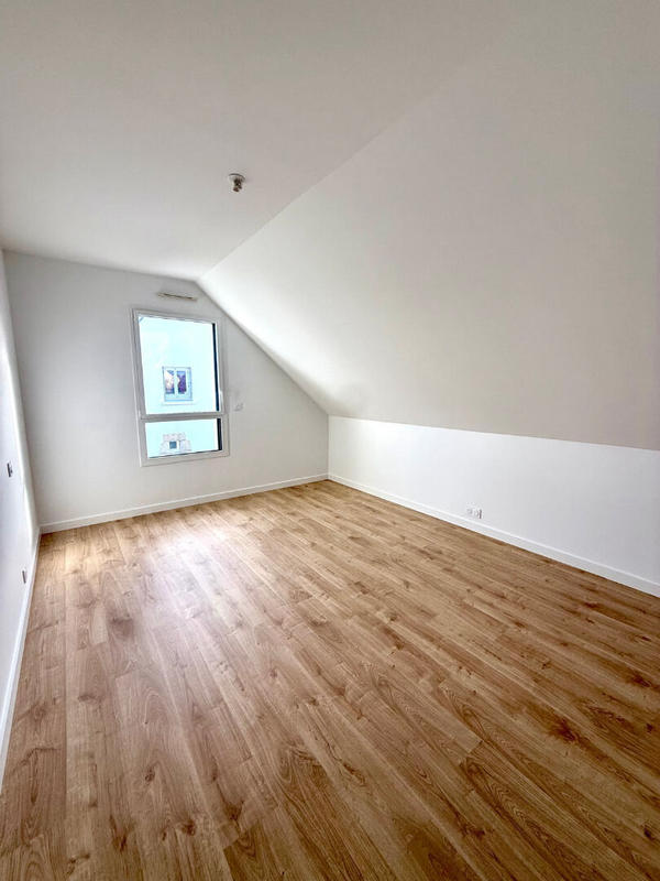 Maison - 134 m² - 6 pièces