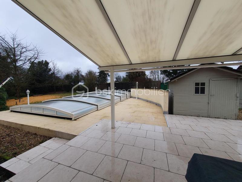 Maison - 158 m² - 8 pièces