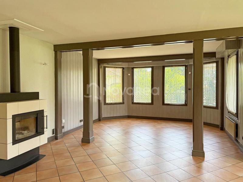 Maison - 166 m² - 6 pièces