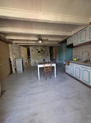Maison en pierre - 90 m² - 6 pièces