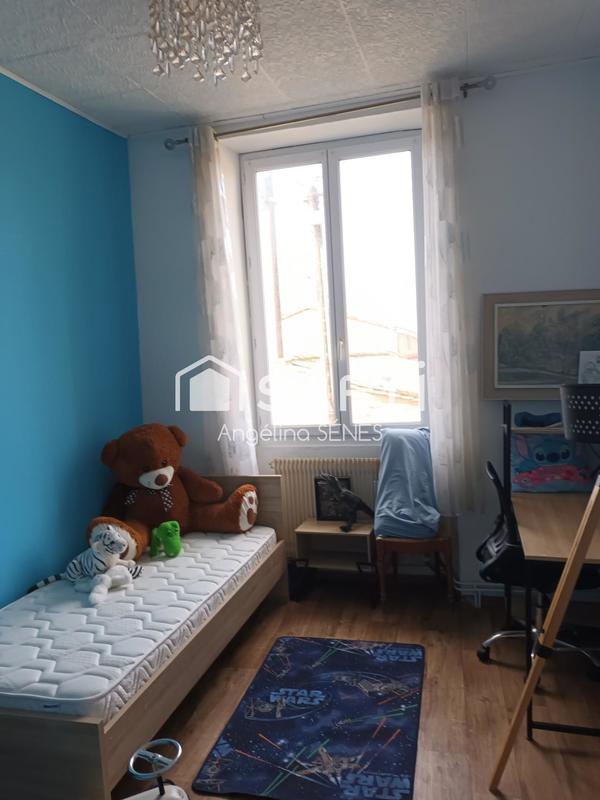 Maison - 96 m² - 5 pièces