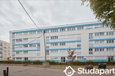 Chambre - 71 m² - 1 pièce