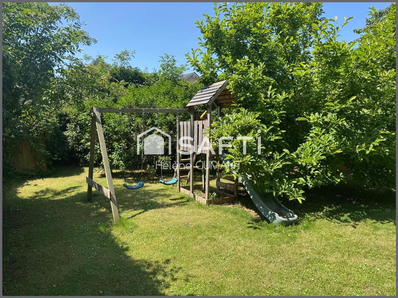 Maison - 238 m² - 10 pièces