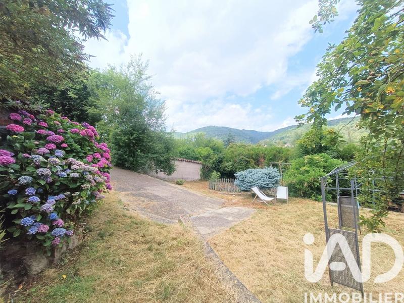 Maison - 96 m² - 5 pièces