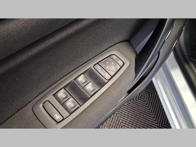 Renault Mégane IV Berline TCe 140 Evolution