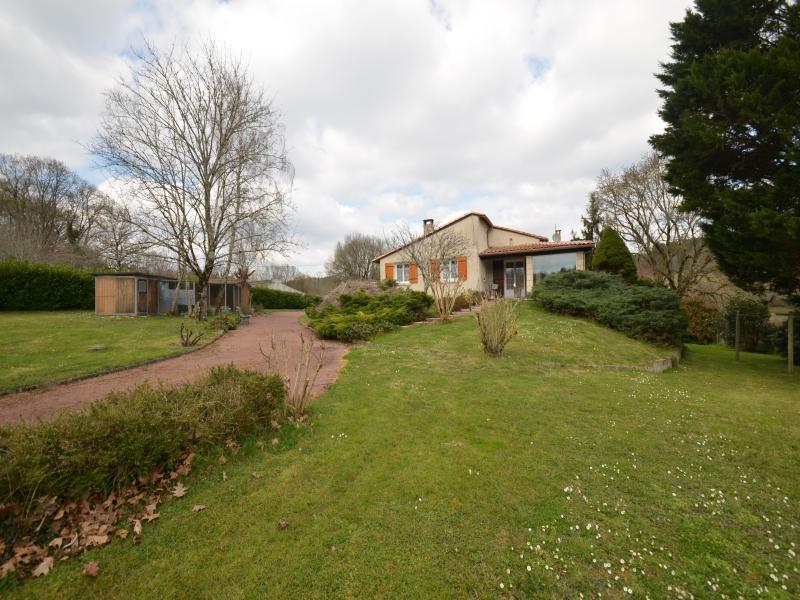 Propriété - 133 m² - 5 pièces