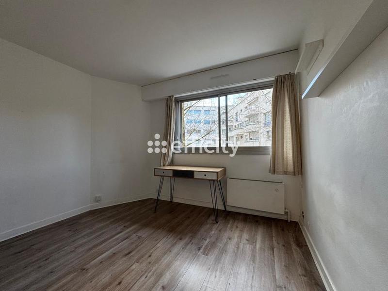 Studio - 15 m² - 1 pièce