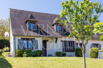 Maison traditionnelle - 137 m² - 6 pièces