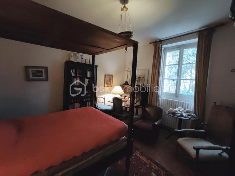 Maison de maîtres - 310 m² - 12 pièces