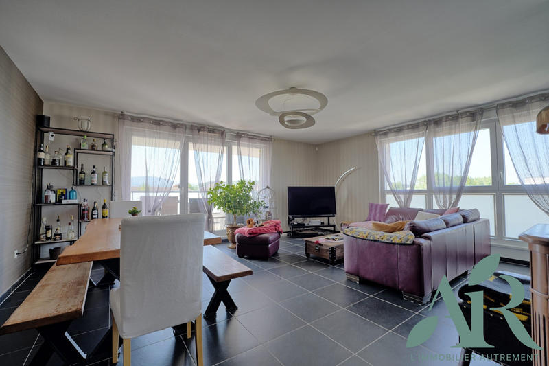 Appartement - 106 m² - 5 pièces