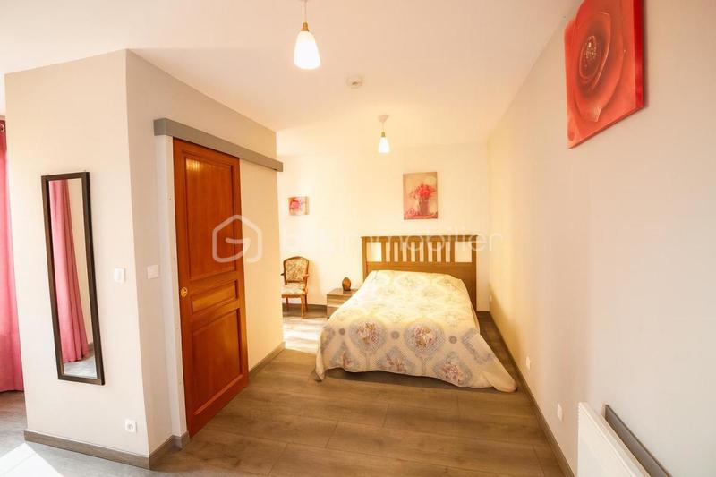 Immeuble - 364 m² - 14 pièces