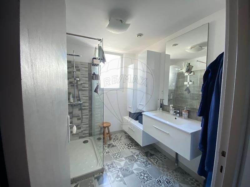 Maison - 205 m² - 7 pièces