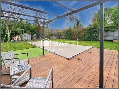 Maison - 127 m² - 6 pièces