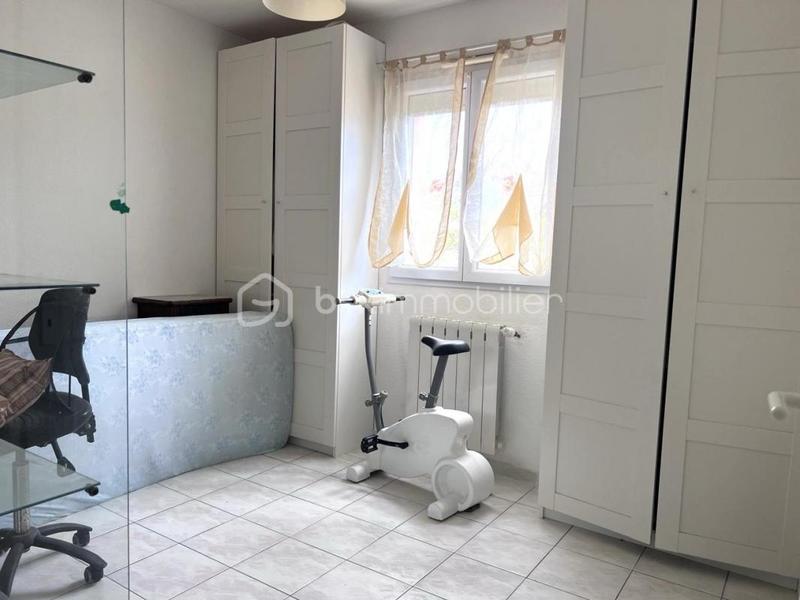 Villa - 90 m² - 5 pièces