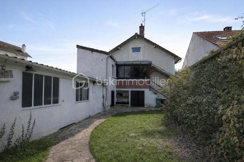 Maison - 95 m² - 4 pièces